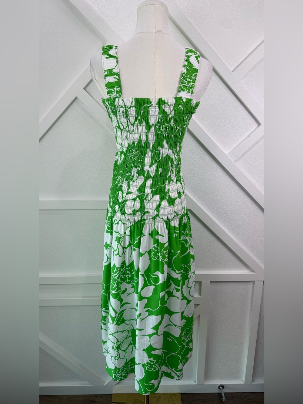 NWT Rails Seville Dress In Green Lotus Floral Smocked Bodice Drop Waist Size XS - Picture 6 of 12